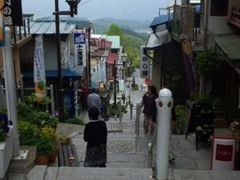 �ɍ��ۉ���̐Βi�X�̎ʐ^1