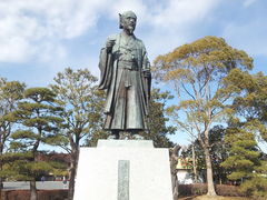 ラリマーさんの徳川光圀公像（千波湖畔）の投稿写真1