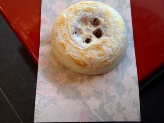 �~���}��