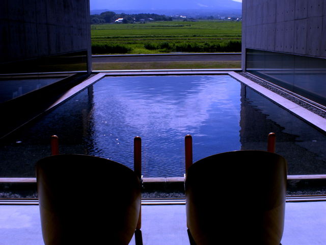 [̌璭߂Ă̑RƐ󂪈ۓIłB_Acʐ^p