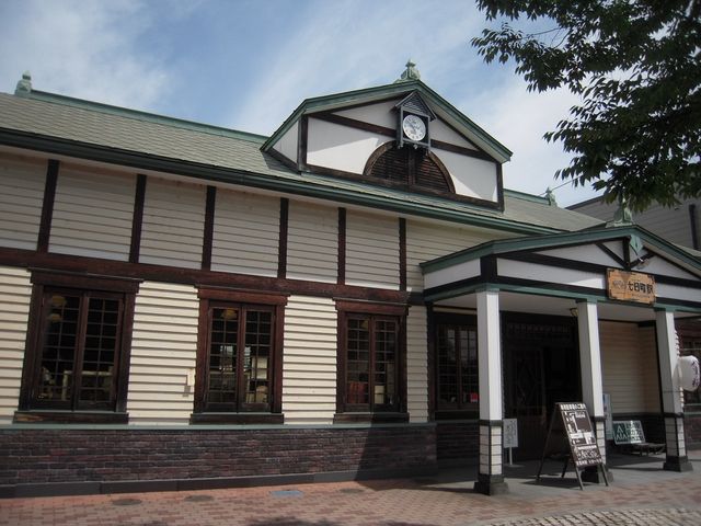 ӂ҂񂳂̉wCafe̓eʐ^1