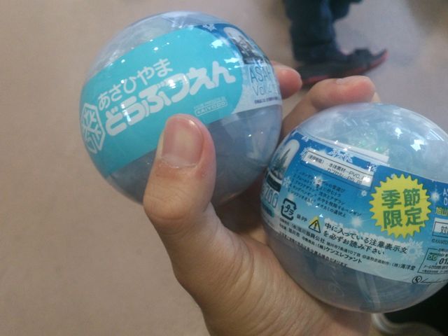 ���R������