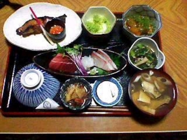 夕食 ごはんは「ゆきむすび」 朝食には「ひとめぼれ」が出ます。_東鳴子温泉
