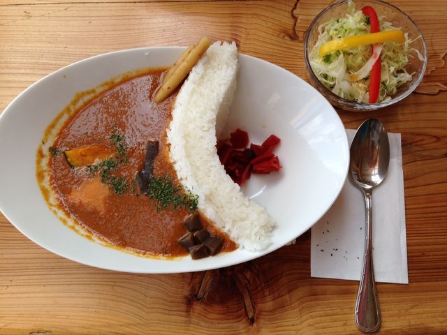 _J[3ނA̓̓A[`iؑ_fj̃J[łB_̉w ݂ȂݐIs