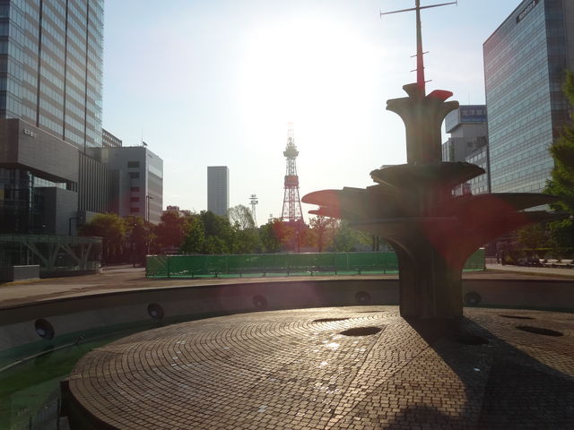 kC̓̏o͑Bɂ킹ĎUɏoNĂȂB_ʌ