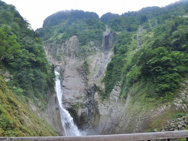 �̖������_�̖���