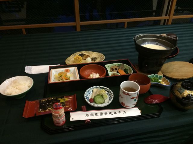 �u���������̒�����_�⍑���ۊό��z�e��