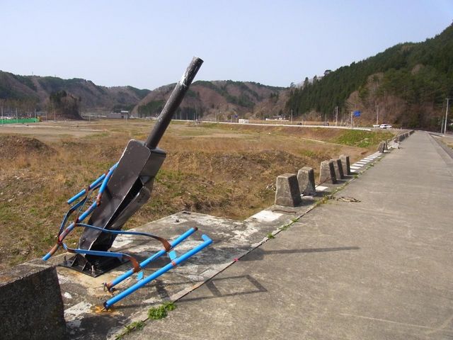 �Ôg�̐��܂����𕨌��_�c�V�̖h�g��