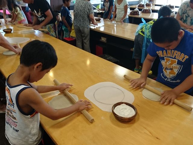 ���Q�Ə��T�̑��q�����ł��B_�z�O���΂̗�