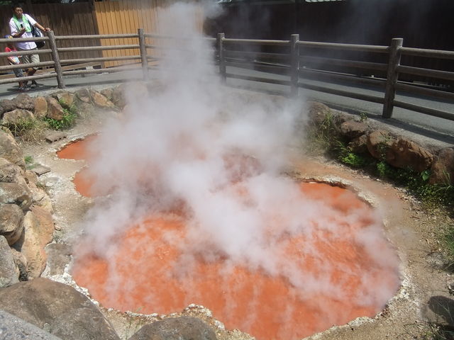 ���܂ǒn���@�~�j���̒r�n���@�W�����^�o�R�̉��𐁂��ƁA���w�����łԂ���Ɖ������傳��܂��B_���܂ǒn��