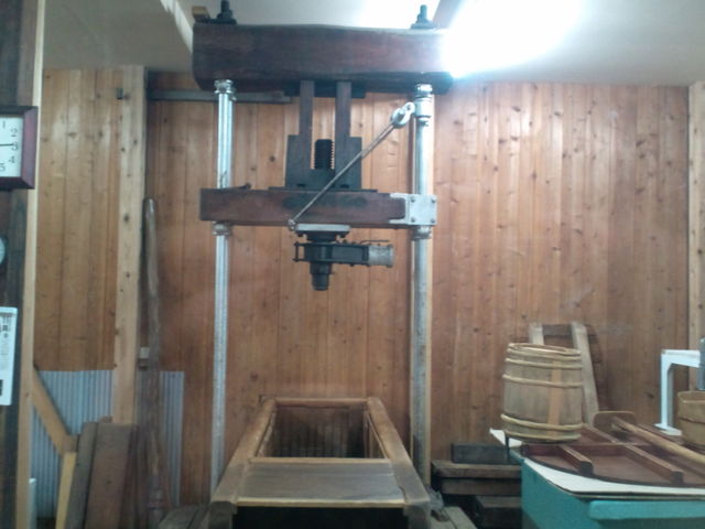 (�L)��������