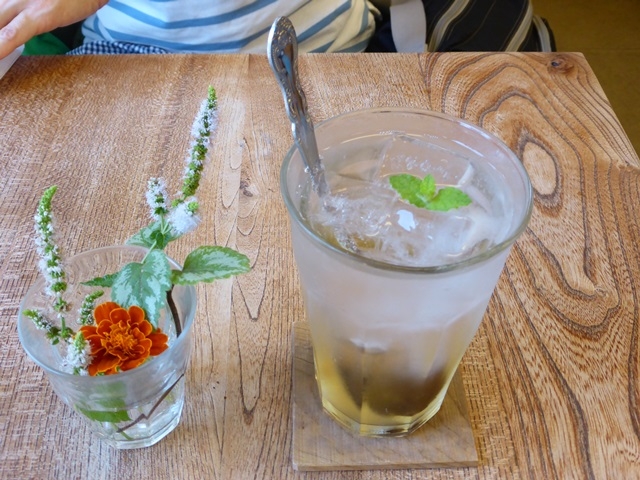 C[XgEbĥЂ̓eʐ^2