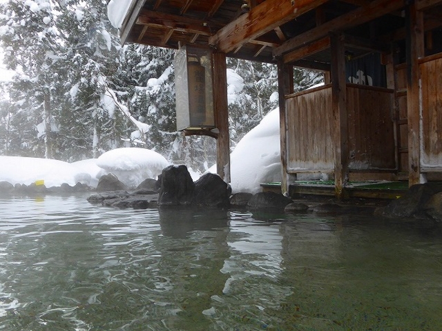 秋田県・乳頭温泉・蟹場温泉 (露天風呂・唐子の湯)_蟹場温泉