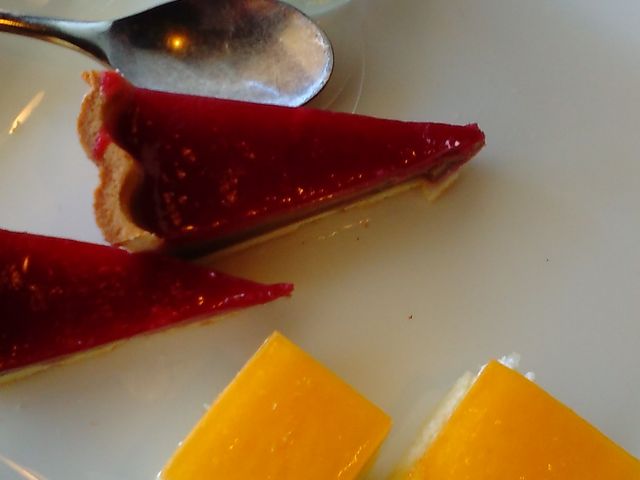 ߂ɂႳ̃XJCXgnAX̓eʐ^1