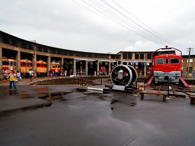 `ԌɑSi_ÎR܂Ȃт̓S