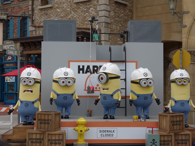 �~�j�I���Y�̃V���[�������s���Ă��܂��B_���j�o�[�T���E�X�^�W�I�E�W���p���iUSJ�j