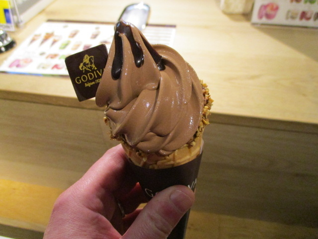 �X���ɂ́A�uGodiva�v�̃`���R���[�g�\�t�g�̃V���b�v������܂��B_���� �Ӊ����X