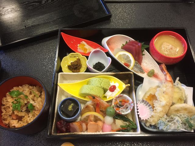 ���ٓ�_�z�e�����̖{