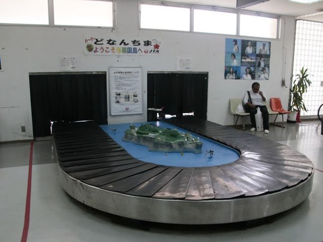 �^�񒆂ɓ��̃W�I���}���E�E_�^�ߍ���`