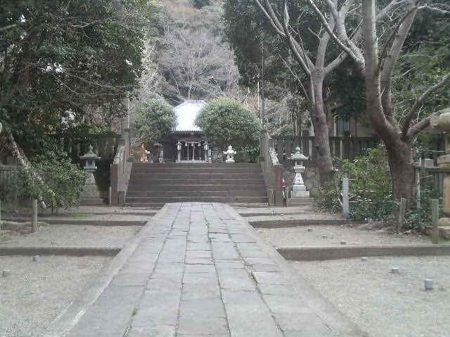 拝殿がみえてきました_高来神社