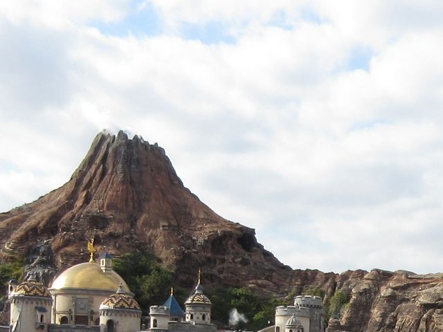 �v�����e�E�X�ΎR_�����f�B�Y�j�[�V�[(R)