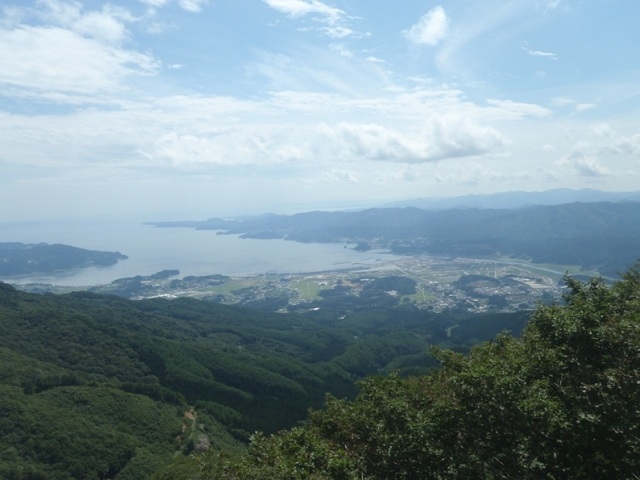 �ʔT���߂��̓W�]������̌i�F_�ʔT��