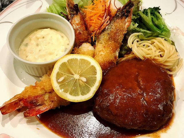 ɃCX̓pAX[vAhNA~jfU[g2000~قǂłB_Xg{