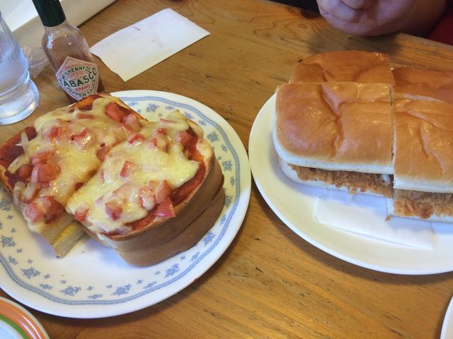 񂽂낤̃R_ɓX̓eʐ^1