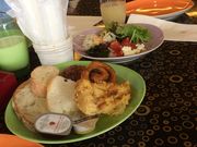 [܂̃eB@Z{ؓX̓eʐ^1