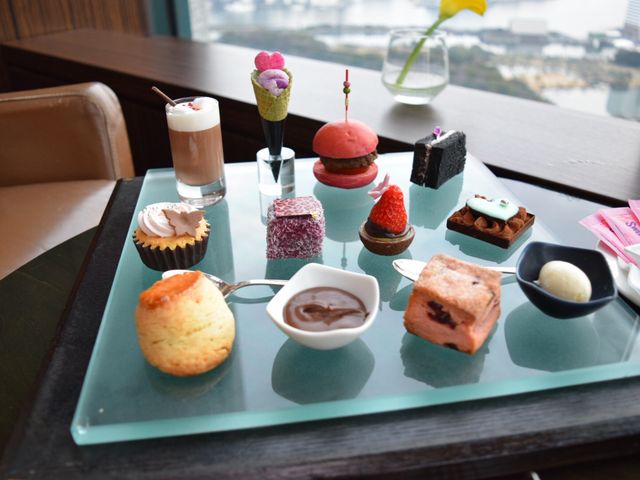 o^C̃At^k[eB[_Twenty Eight