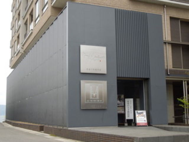 @~[@hD@AbV_@~[@hD@AbV