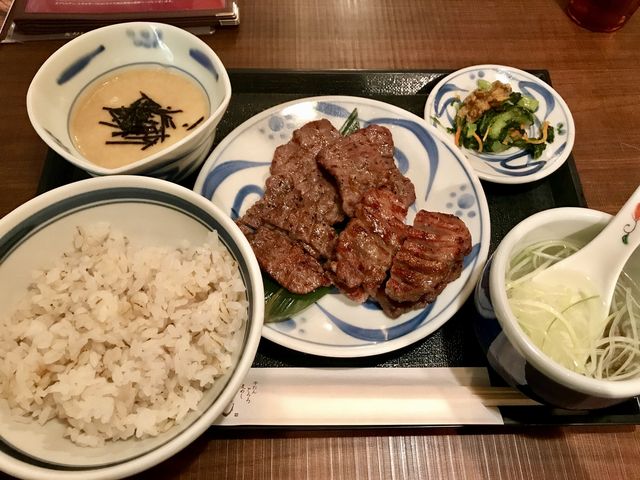 W[V[ȋ񂪐H~܂_˂ ю