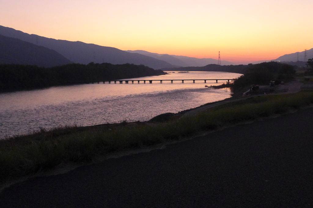 吉野川の潜水橋（脇町）