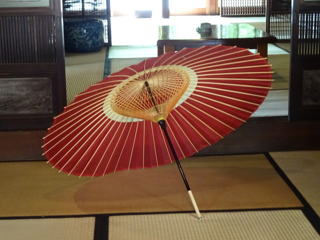 ���̖{�����炵�ĈႤ_��쏤�X�i�]�˓������Ă��̉��j