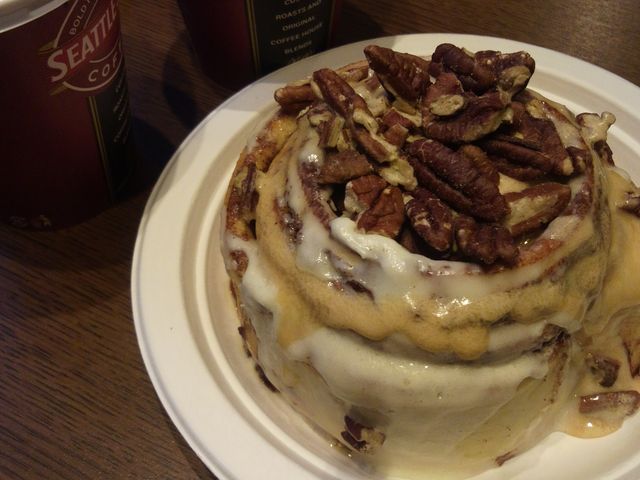 ݂̃Vi{^VAgYxXgR[q[Z{ؓX̓eʐ^1