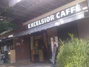 cJ擙X͂̏Zl̃GNZVI[ JtF ʃJwOXiEXCESIOR CAFEEj̓eʐ^1