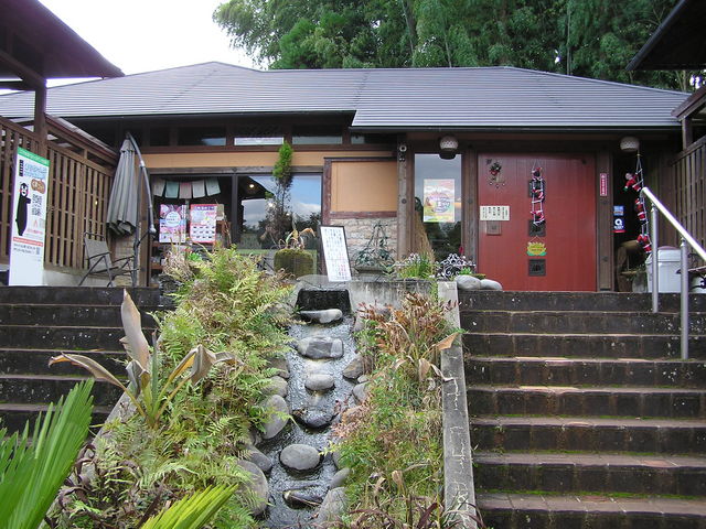 ɂAOςCeA̓AWAeCXgB_؂̔ԑ