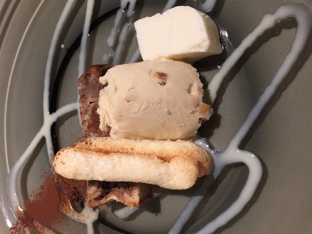 ܂Bistrot Enry.̓eʐ^1