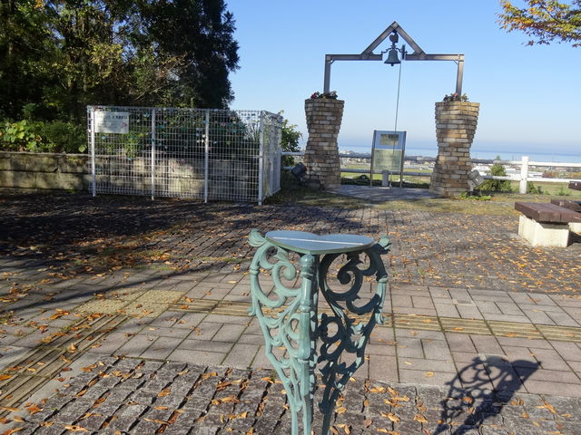 �n�[�g�^�̃J������_�L��C�T�[�r�X�G���A�����