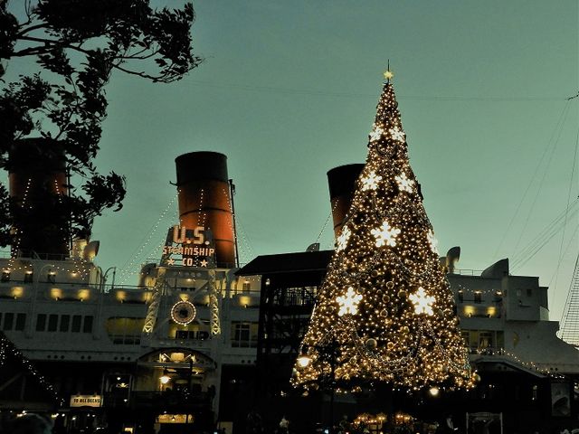 �N���X�}�X�c���[�ƑD_�����f�B�Y�j�[�V�[(R)