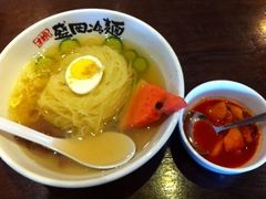 �J������̂҂��҂��� ��ג��{�X�ւ̓��e�ʐ^1