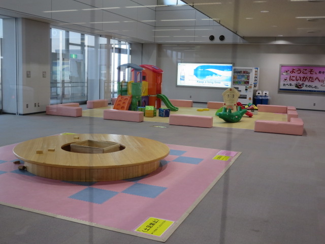 �K���X�z�Ɍ��������������q����p�̃X�y�[�X�L�ꂱ��͂����ł��ˁB_�V����`