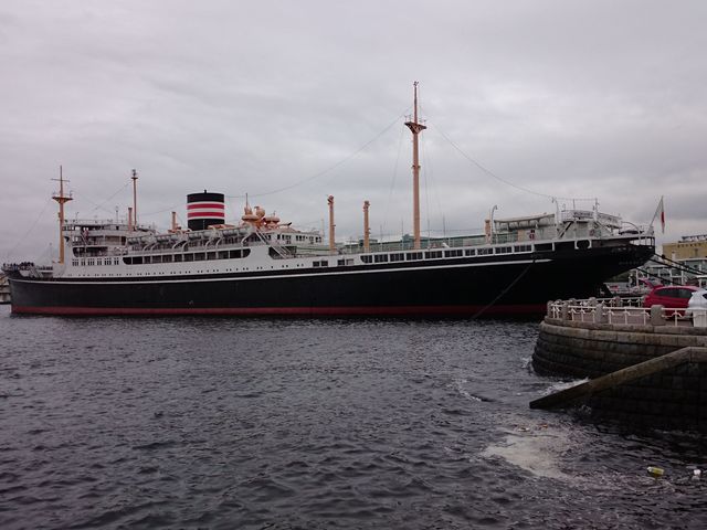 �R�������ɗאڂ���X���_���{�X�D�X���