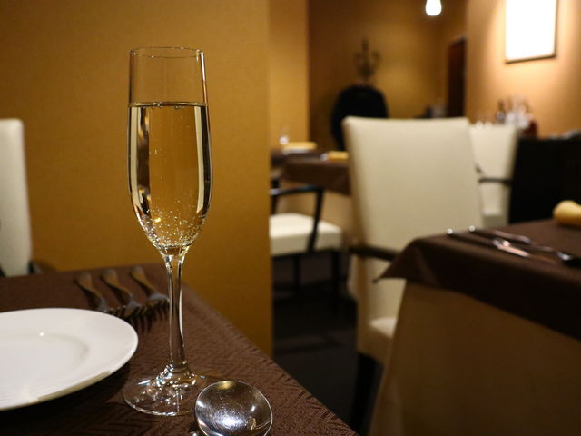 [Quarant|Quatre̓eʐ^3