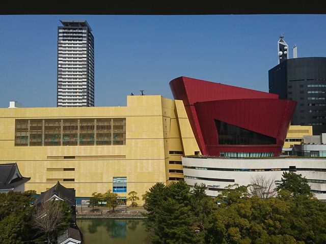 2003�N�ɃI�[�v��������^�������Ǝ{��_���o�[�E�H�[�N�k��B