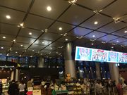 �}���[����̃^���[�Y�R�[�q�[�~�c������MBS�X�̓��e�ʐ^1