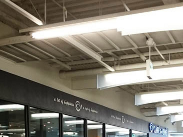 ܂̃JtFEhENGCILX̓eʐ^1