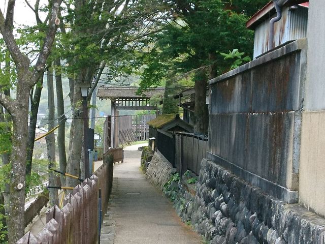 ֏ɂȂ铹_jRT@Iؑ]