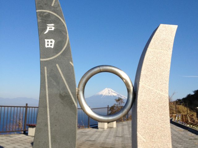 �~�ɂ͕x�m�R����������_�o������