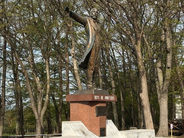 �N���[�N���m��_�����ۂ�r���u�W�]��